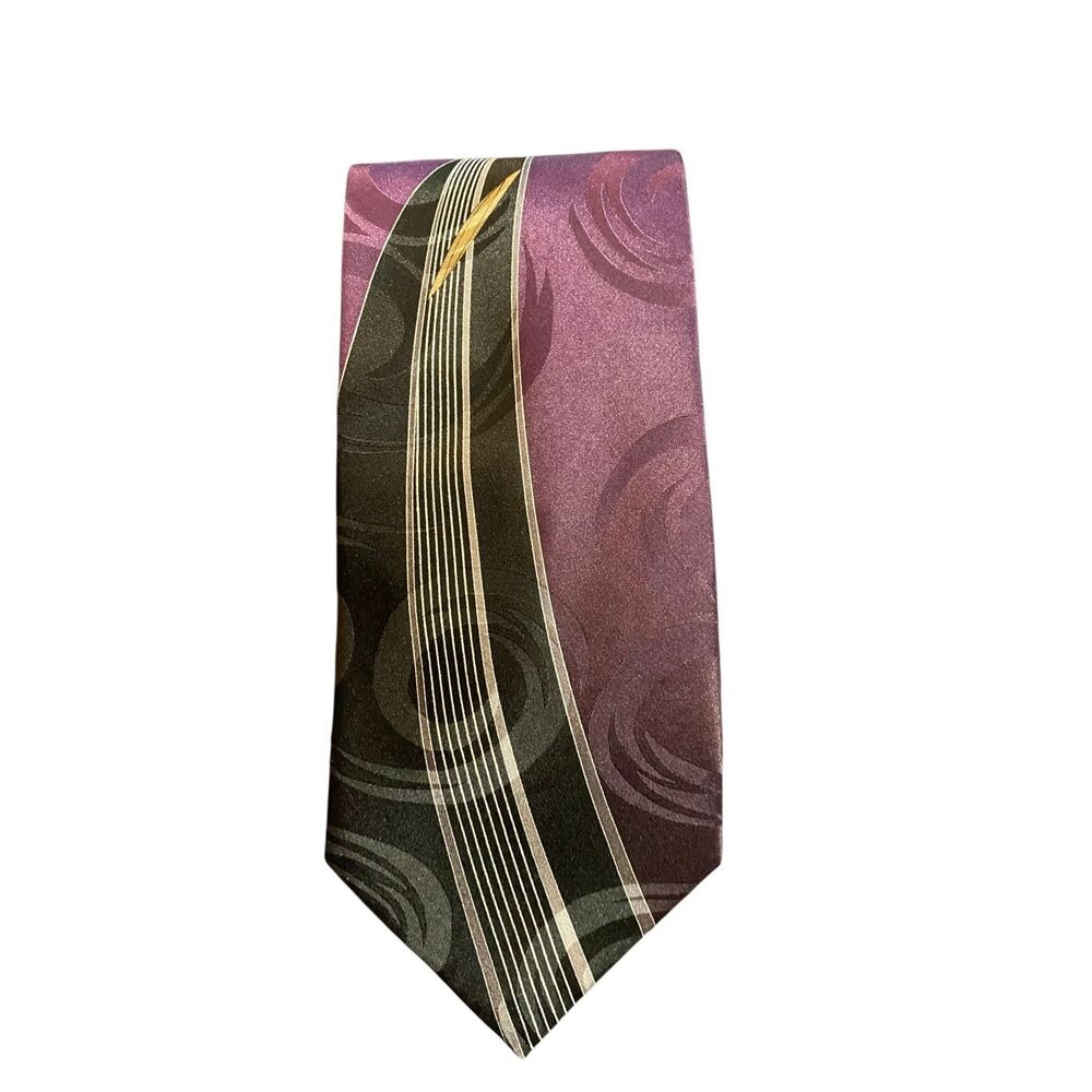 Harve Benard men’s vintage, purple and black silk tie 57